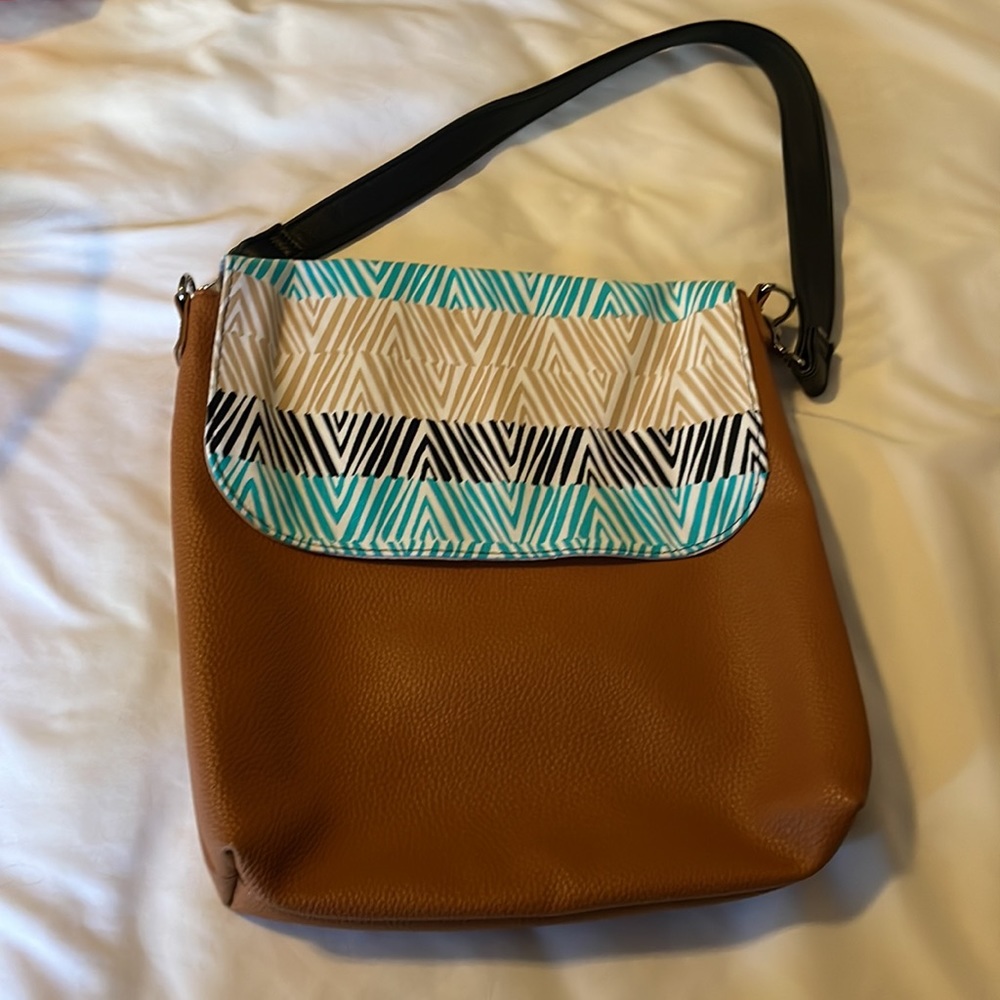 Cute patterned thirty-one purse flap - Picture 3 of 3
